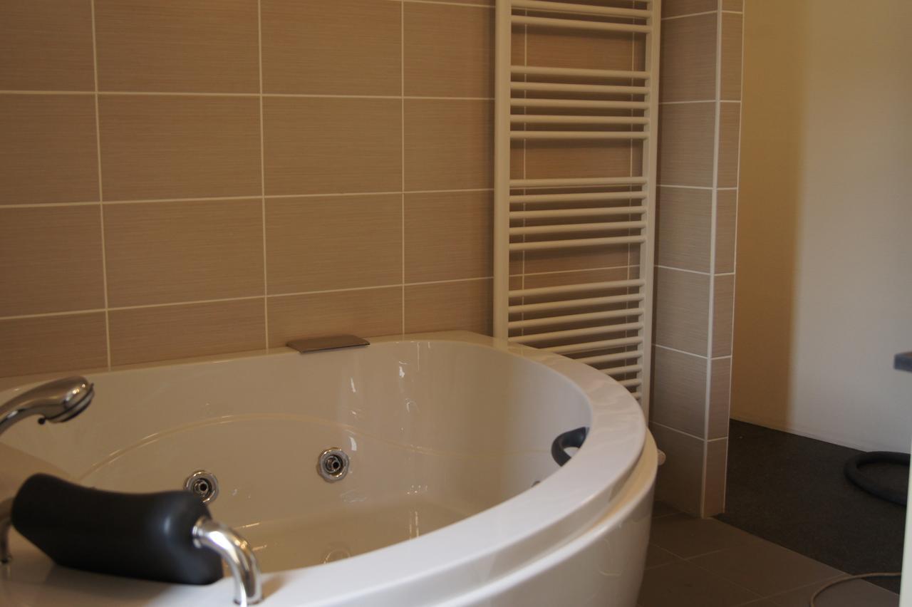 Hotel Буйон Екстер'єр фото