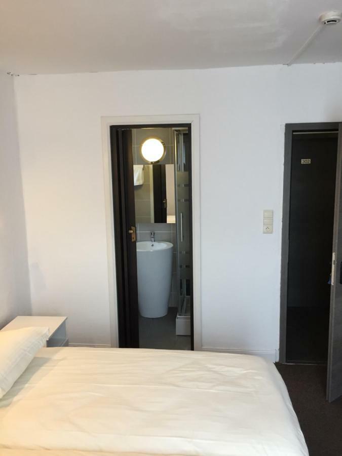 Hotel Буйон Екстер'єр фото