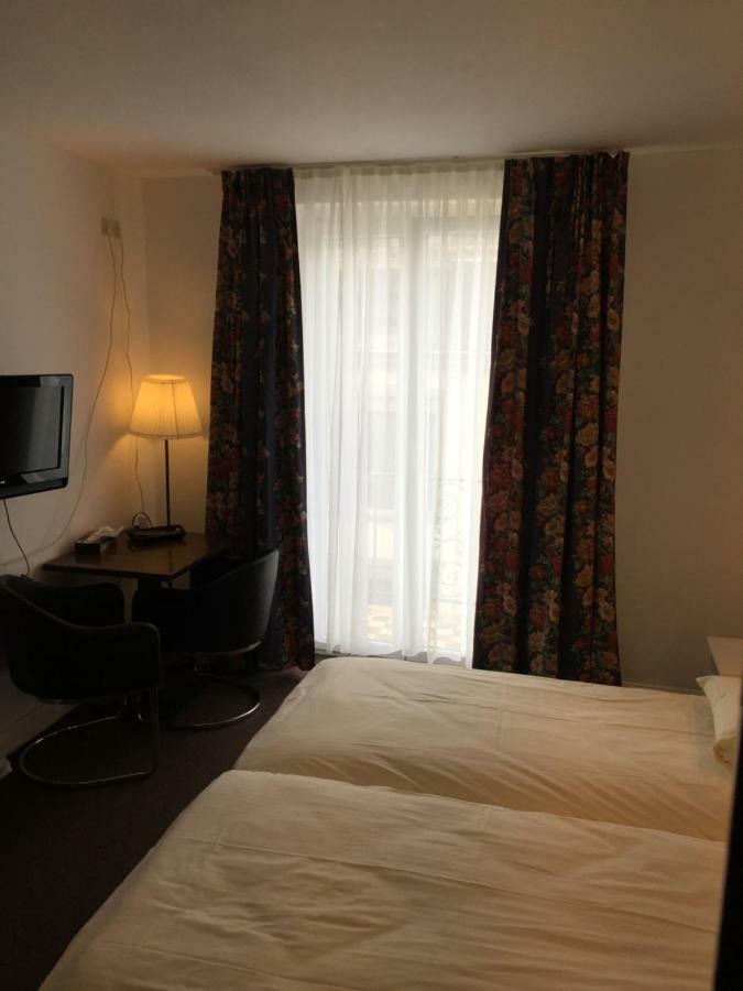 Hotel Буйон Екстер'єр фото